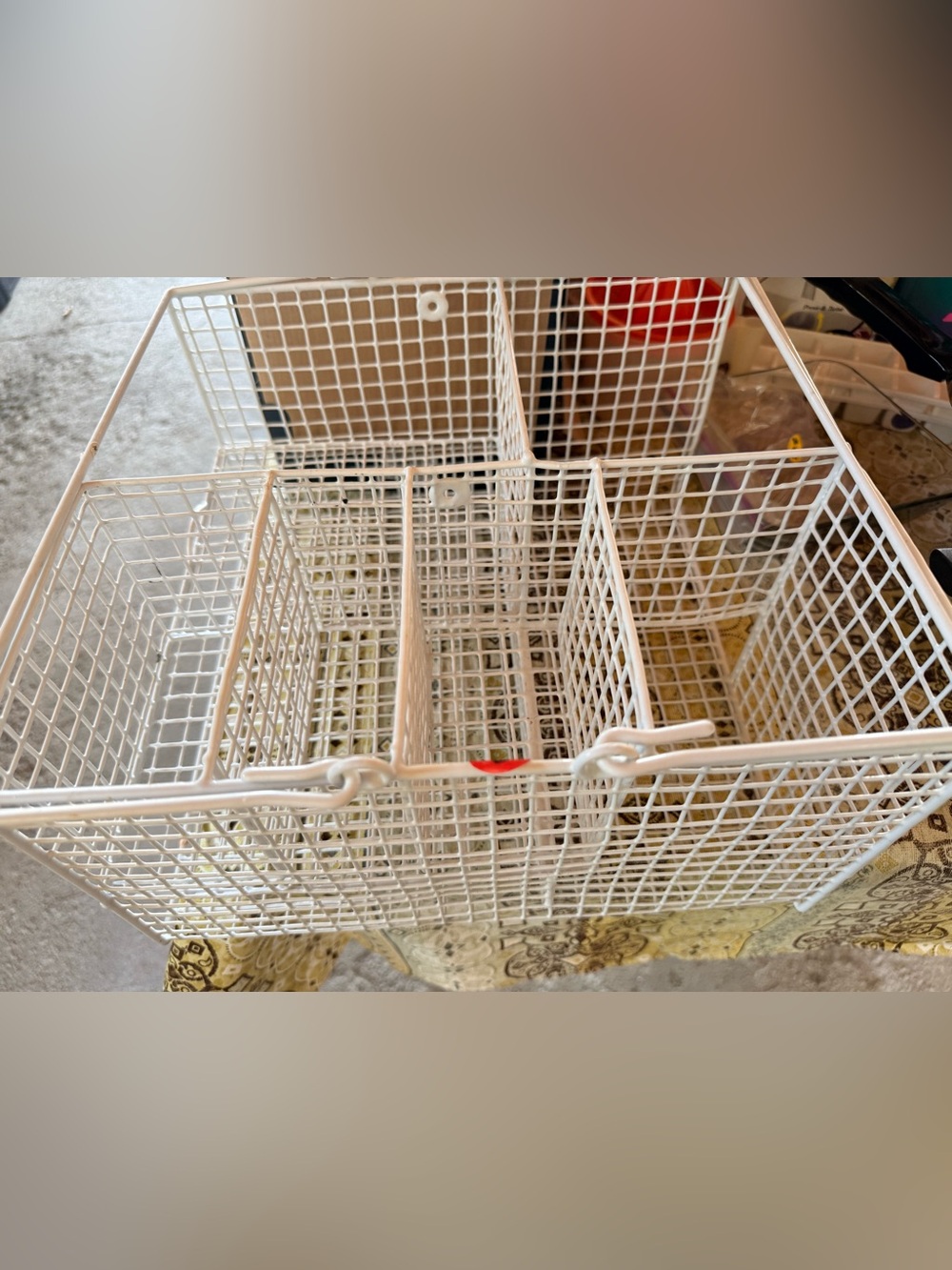 White Wire Mesh Storage/Picnic Basket Organizer